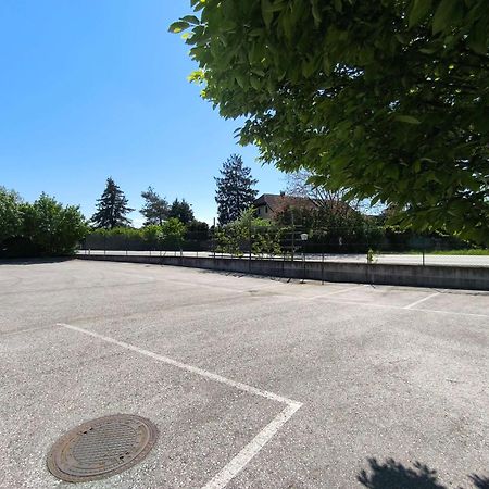 Schlafplatzl Hotel Marchtrenk Kültér fotó
